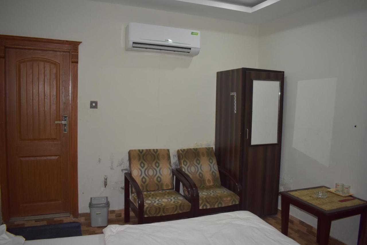 Hotel Kashmir Inn Rawalpindi Exterior photo