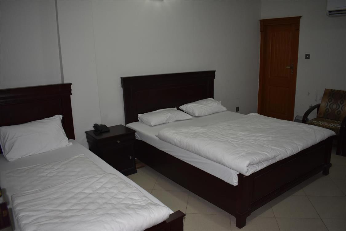 Hotel Kashmir Inn Rawalpindi Exterior photo